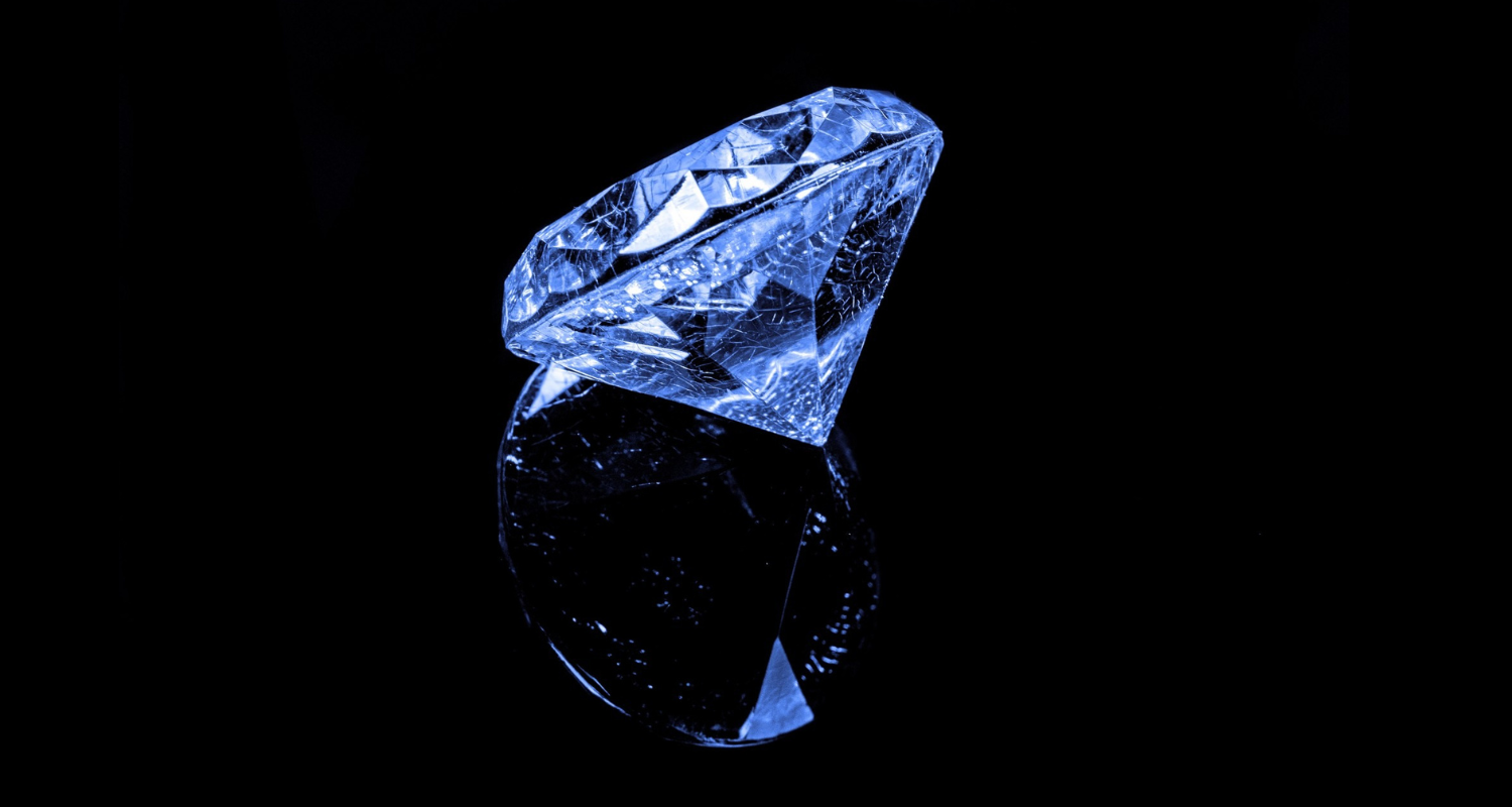 DIAMANTES AZUIS: A RARIDADE FASCINANTE 